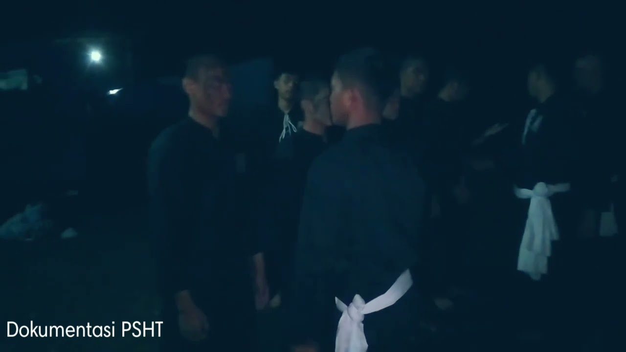 Pendadaran Tes Mental Pengambilan Sabuk Di Kuburan || PSHT Ranting Ngasem Kediri