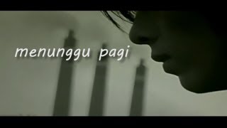 Lagu peterpan menunggu pagi buat teman2 yang lagi santai dan
istrirahat. barangkali ada punya kenangan dengan ini semoga indonesia
semakin men...