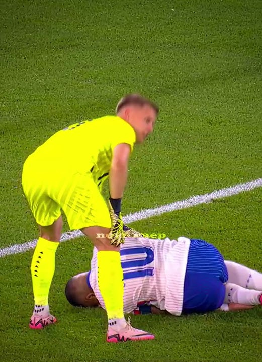 Momen Menyakitkan Mbappe 💔😭