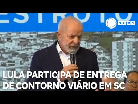 Lula participa de