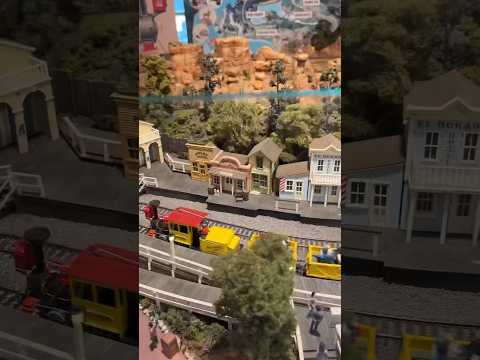 Vídeo: Viatge en tren a Griffith Park Los Angeles
