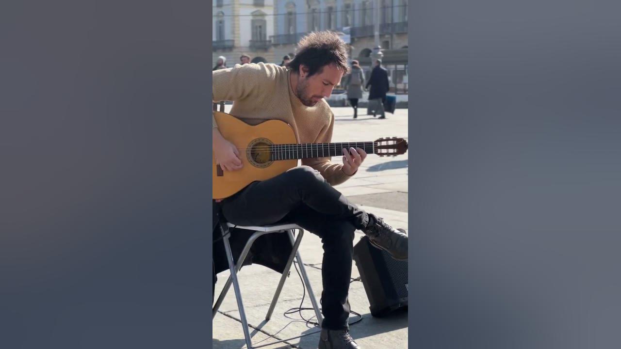 Busking under the winter sun ☀️ #rumbaflamenca #guitar #yngfwiemalmsteen #alternatepicking