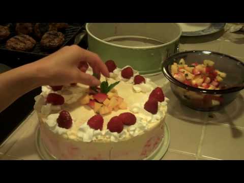 tomoko's-kitchen-wheat-+-gluten-free-ice-cream-cake