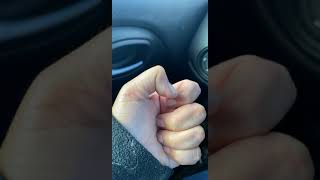Thumb tremor
