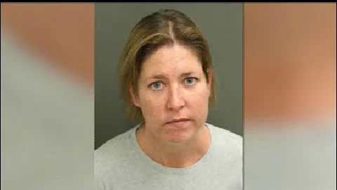 Florida woman accused of killing boyfriend by zipp...