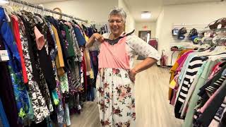 Thrifting in ESCANABA Michigan with my Mom