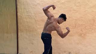3/4 back pose