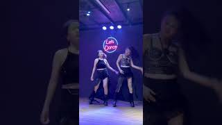 Cạn một ly.  Team Hạnh Bùi