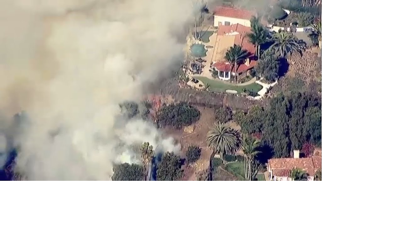 VIDEO: Brush fire prompts evacuations in Fallbrook 🔥 | NBC 7 San Diego ...