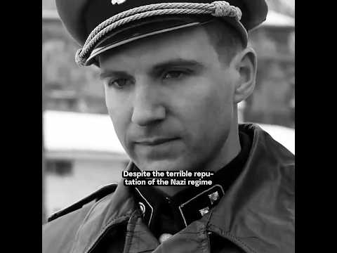 كيف شعر رالف فاينز بارتداء زي النازية في فيلم قائمة شندلر  