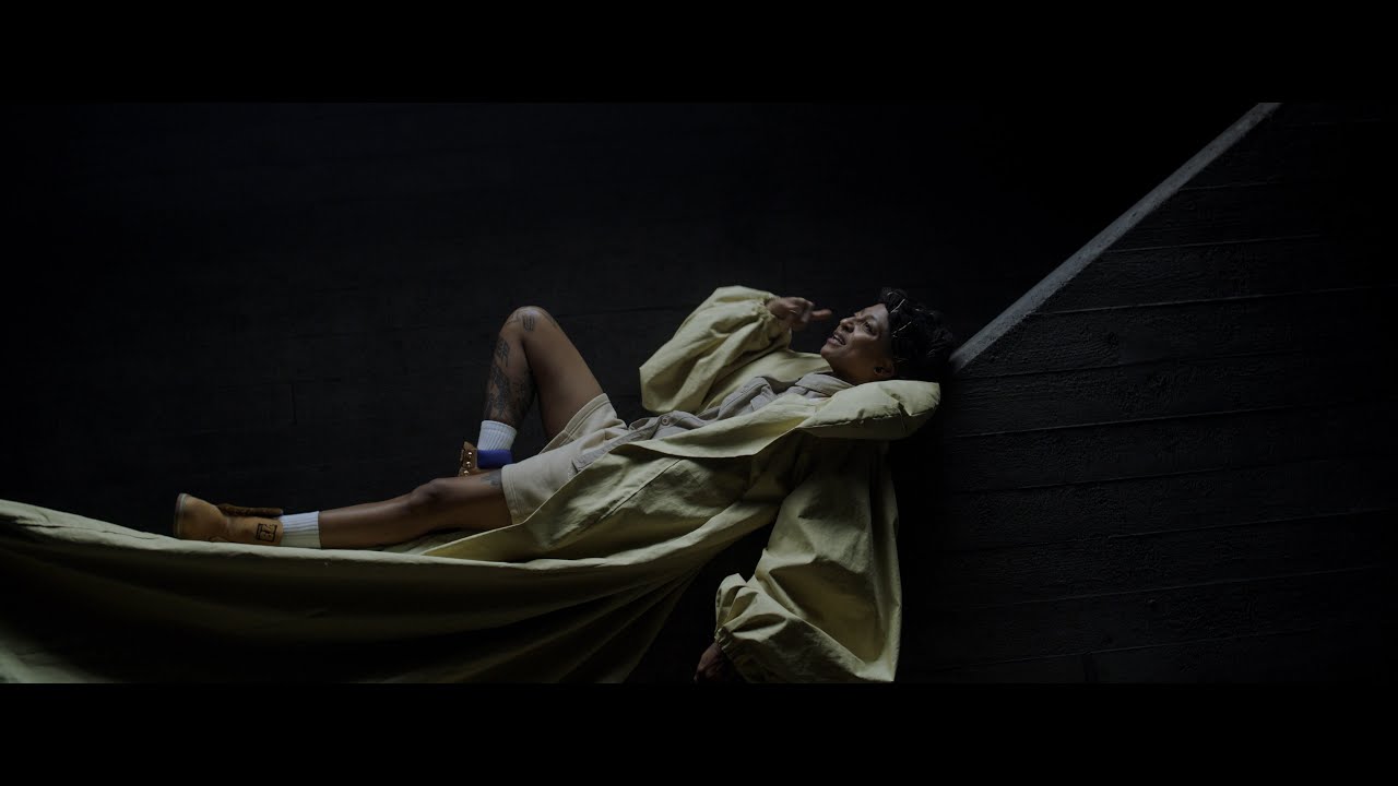 Смотреть «KT Gorique - New Babylon (Ding Dong) (Clip Officiel)» на YouTube