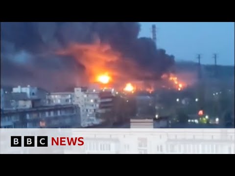 Ukraine war: Russian strikes destroy key power plant in Kyiv | BBC News