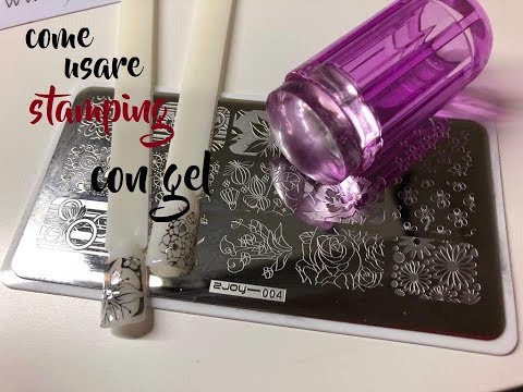 Video: Come Usare un Nail Stamper: 11 Passaggi (con Immagini)