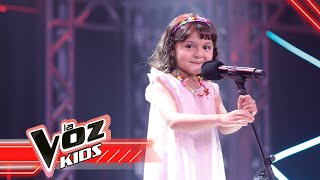 Miniatura del video "Agatha canta ‘Veo en ti la luz’| La Voz Kids Colombia 2021"