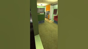 Cockroach Super chase me on Night Road Gmod Nextbot