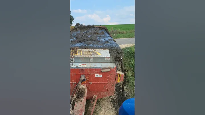 How I get 500 bushel corn! #agriculture #manure #farm farmer #farming #farmlife