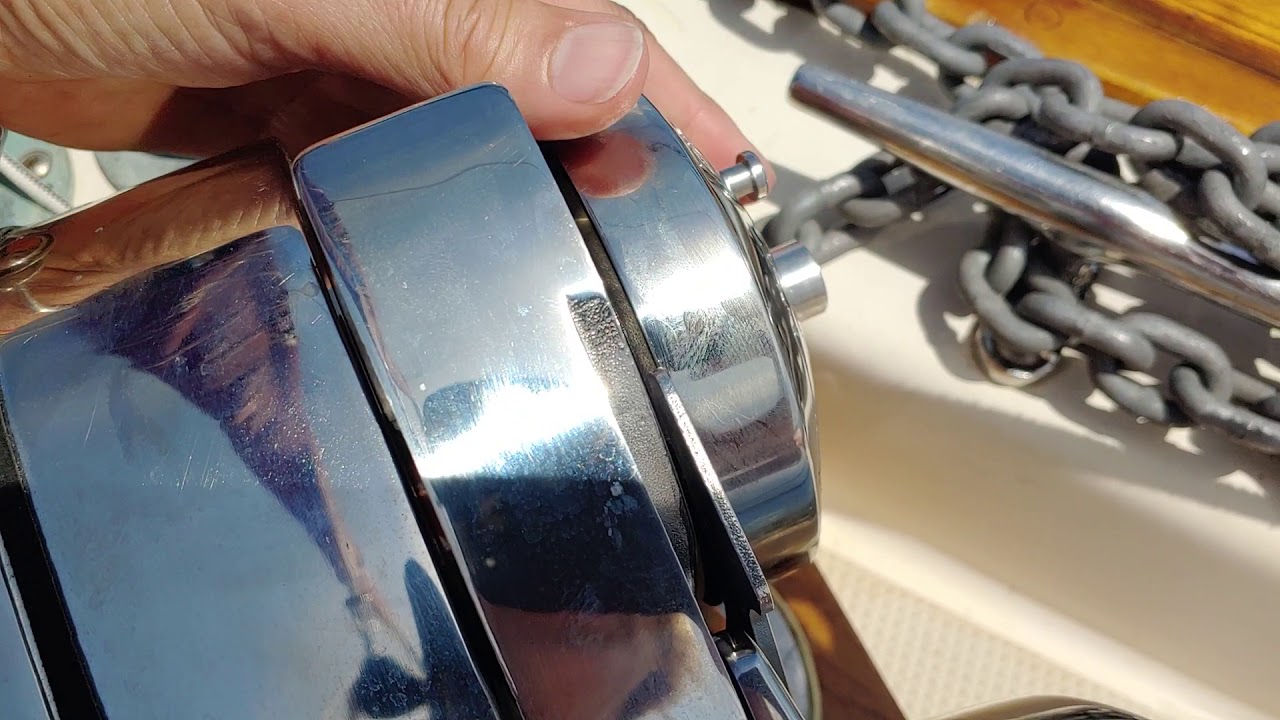 Salty Quicky #196 - Turn off Free-Fall on Lewmar Pro-Fish  700 Windlass