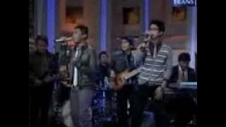 Yovie and Nuno-Menjaga Hati