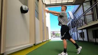 SPLIT SQUAT CHEST PASS