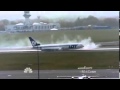Polish pilot lands plane without its wheels