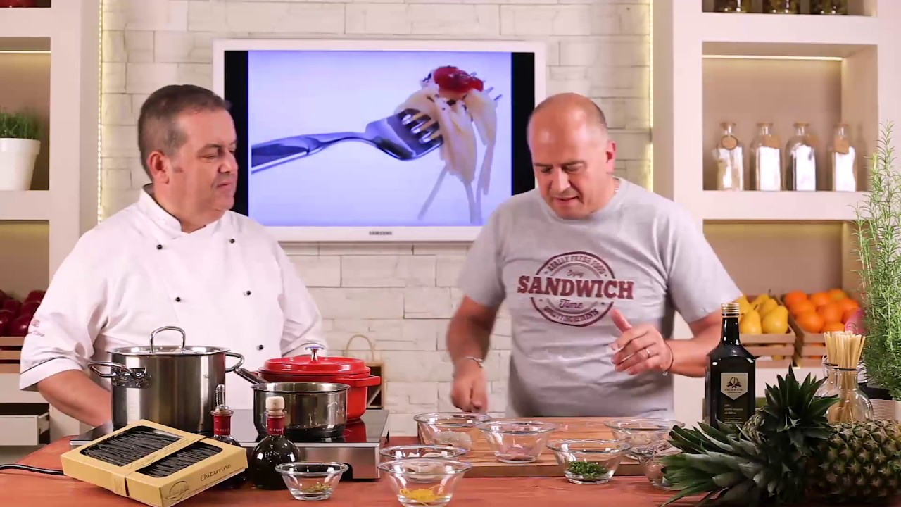 CHITARRINE AL NERO DI SEPPIA CON RAGU’ DELL’ADRIATICO E PROFUMO DI LIMONE