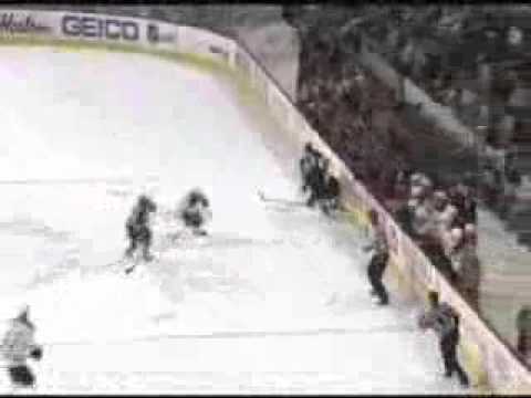 Mike Grier Goal - Game 3, 2010 ECQF Bruins vs. Sabres 