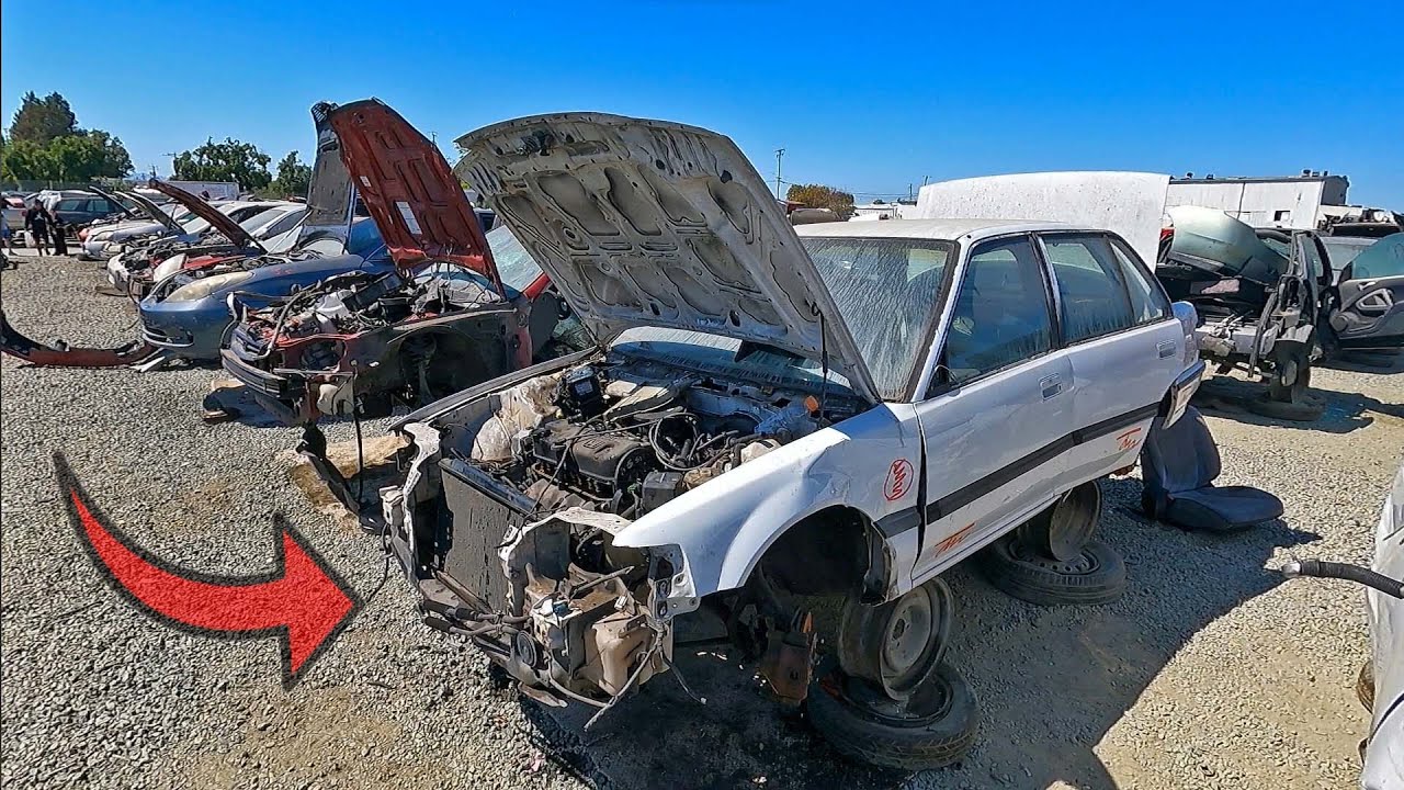 ПОИСК АВТОЗАПЧАСТЕЙ НА СВАЛКЕ | Краска для трансмиссии B16