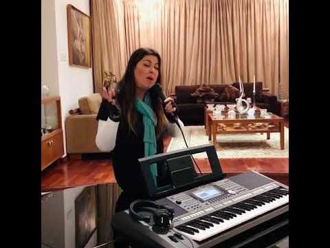Άντζελα Δημητρίου: Τραγουδά Δέσποινα Βανδή και εντυπωσιάζει