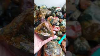 batu hias taman batu hiasan kolam batu hias aquarium asli sungai klawing batu klawing bukan bacan kalimaya phirus garut kecubung saphire