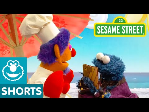 Sesame Street: Cookie Relaxes on Pecan Sandy Beach | Smart Cookies