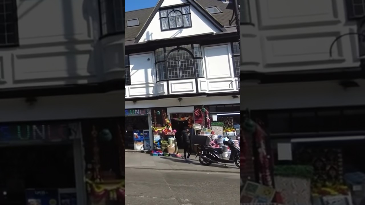 IS THIS A REAL TUDOR BUILDING?🇬🇧 