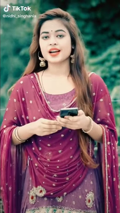 nidhi singhania tik tok video