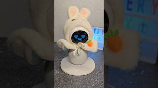 Happy Easter Mystery Bag 4/10. Eilik dresses up for Easter @energizelab #eilik #surprise #unboxing