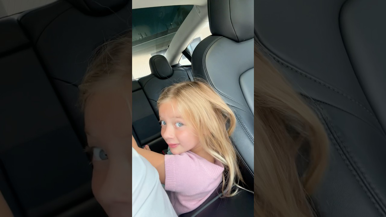 Ivy is my shadow ❤️😂