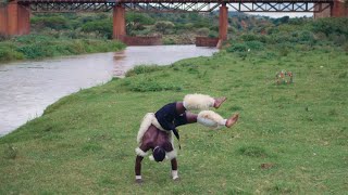 MUZI - UHLANGA ft ZOË MODIGA ( VIDEO)