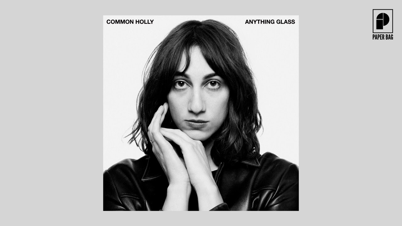 Common Holly - Terrible hands