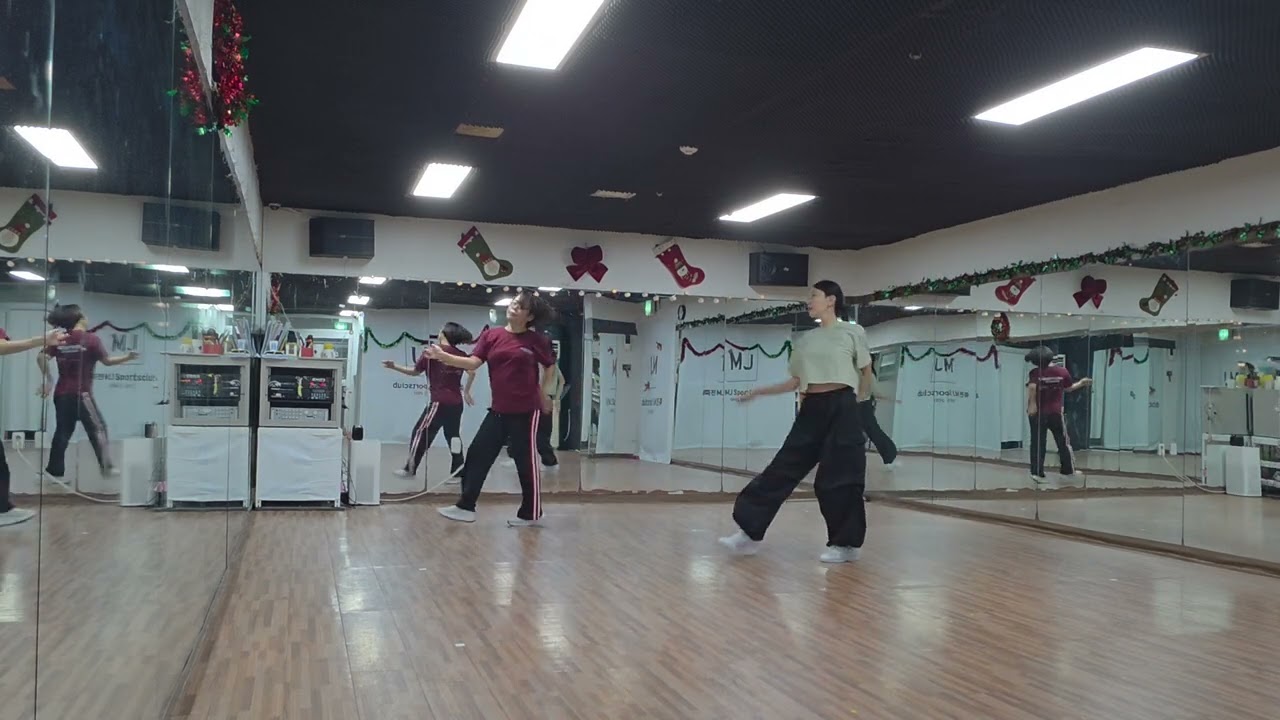 #수원영통용인수지죽전 #쉬운에어로빅 #오전반오후반 모집 #mjsportsclub # I'm alive 