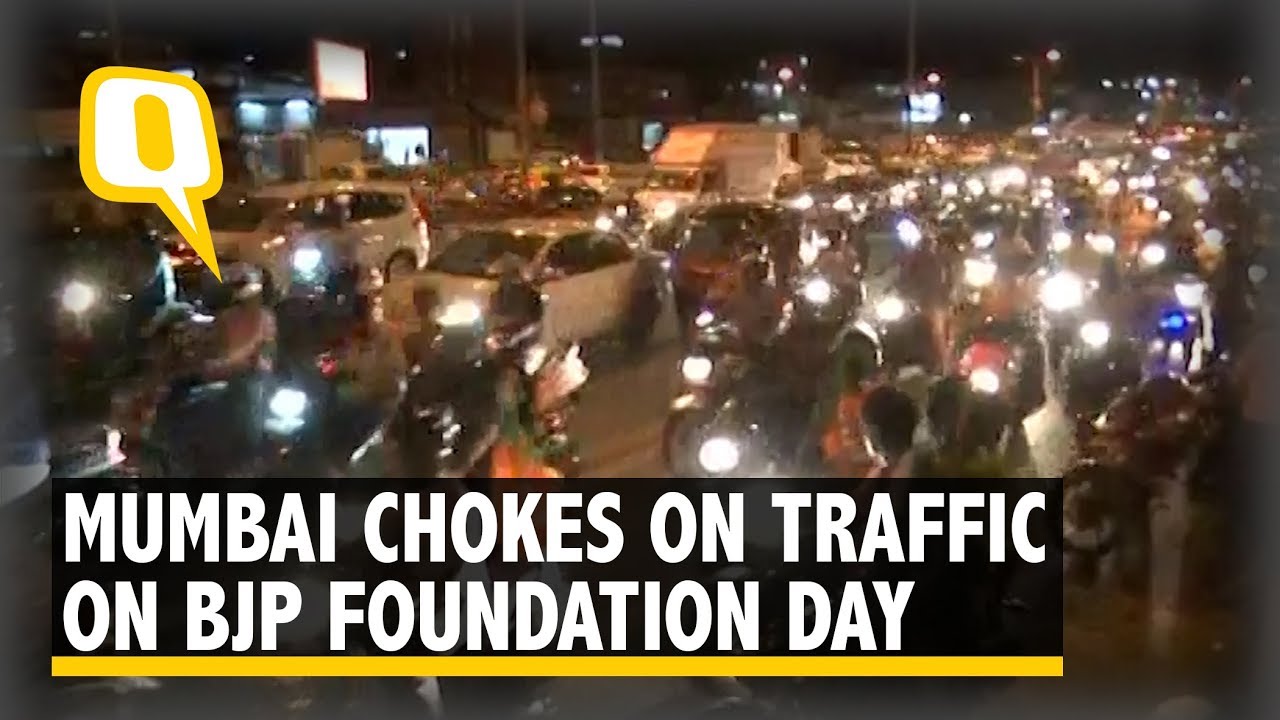 Mumbai Chokes on Traffic Over BJP’s Foundation Day Event | The Quint