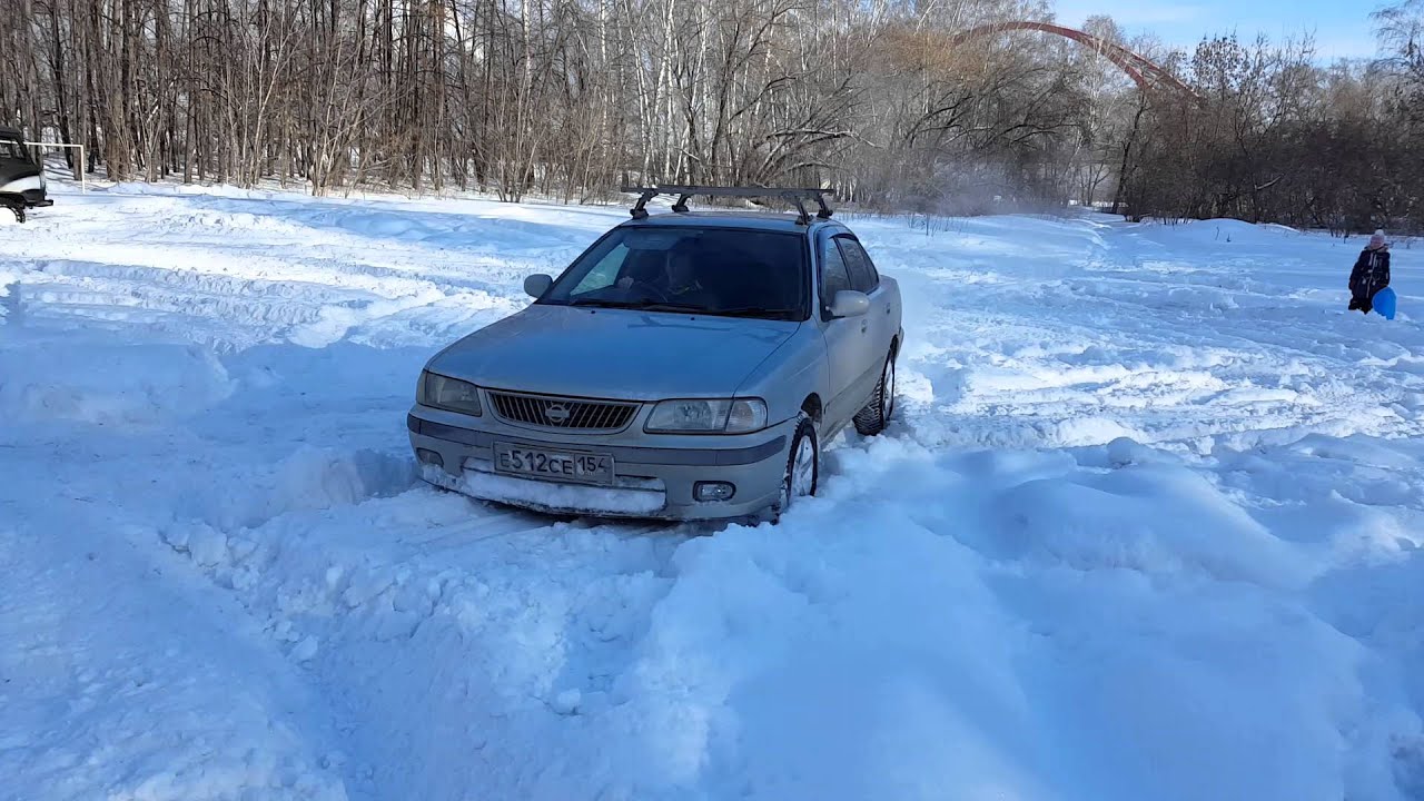 Nissan sunny fnb15