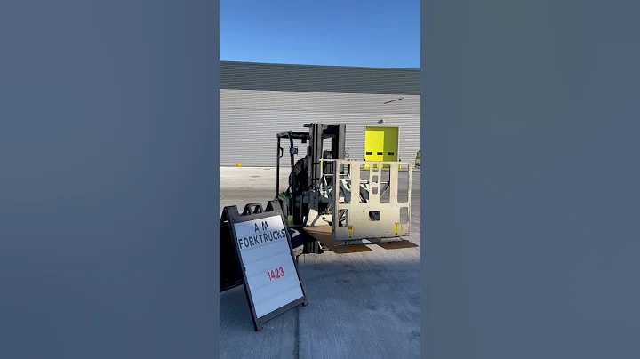 Cascade Push-Pull slip sheet attachment