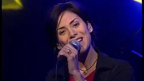 Natalie Imbruglia - Torn (live at Nulle Part Ailleurs)