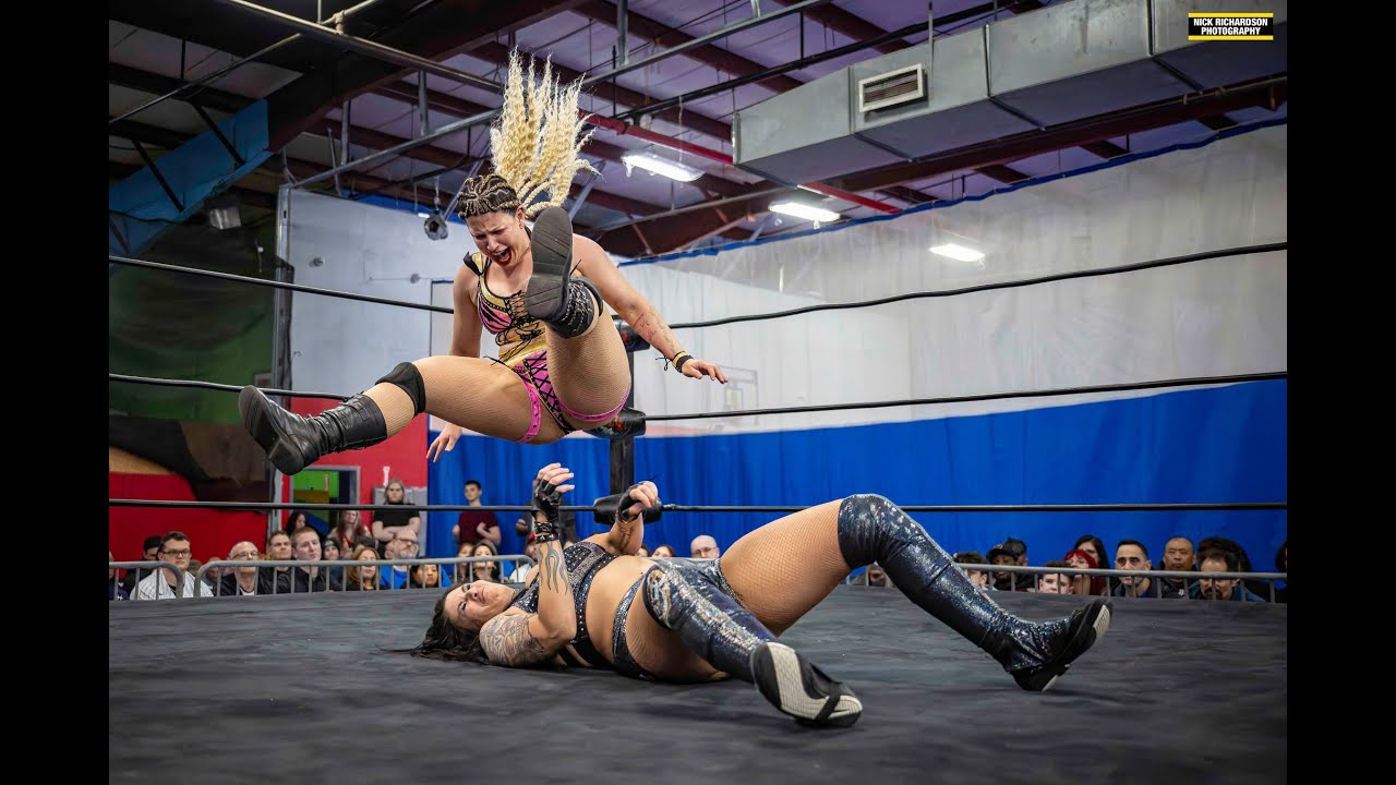 [WOMEN'S WRESTLING] "Vicious" Vicki Venuto v Nahir Robles