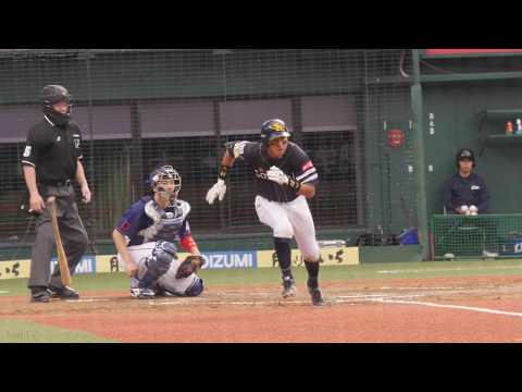 福岡ソフトバンクホークス 川﨑宗則 バッティングフォーム&バッティング（スローモーション）【ライト前ヒット】