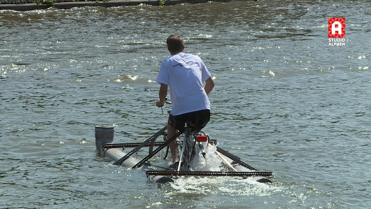 Boskoopse Rocus bouwt zelf waterfiets om Gouwe over te steken