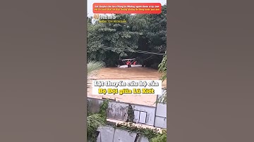 Lật thuyền cứu hộ của Bộ Đội giữa Dòng Lũ Dữ #tintuc #mưalũ #tinnong
