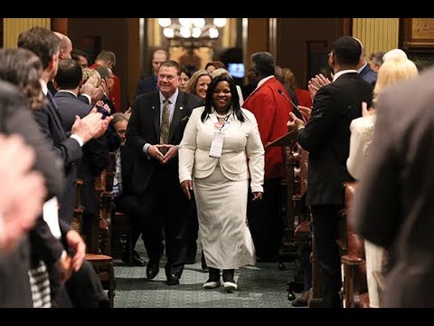 pontiac grand am Rep. Brenda Carter Escorts State officials for the 2019 State of the State
