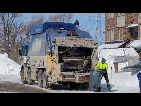 Enviro Connexions Peterbilt 320 Leach CNG rear loader garbage truck in action