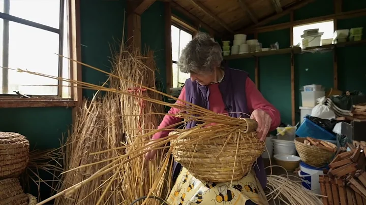 Diana Robertson, Bee Skep Maker