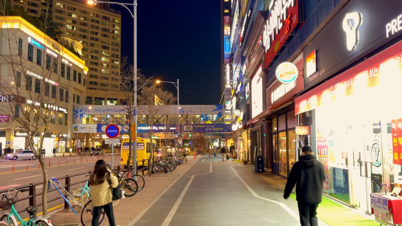 [4k] Night of Gwell City in Cheongju  청주 지웰시티의 밤거리  slow walking Korea