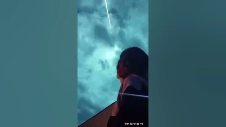 Meteor fall captured in Portugal , Spain. Why did it happen ? #shorts #fyp #meteor #viral